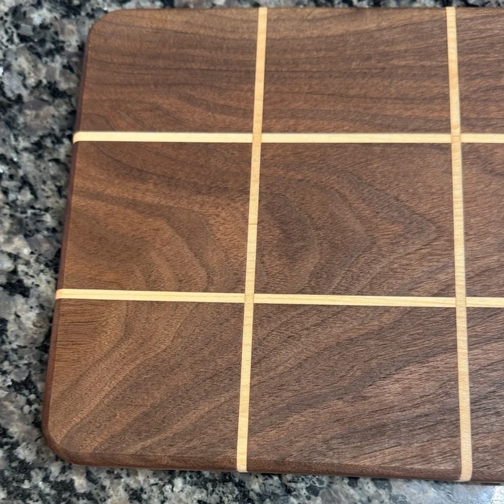 Checked Wooden Cutting Board with Grid Design NEW
